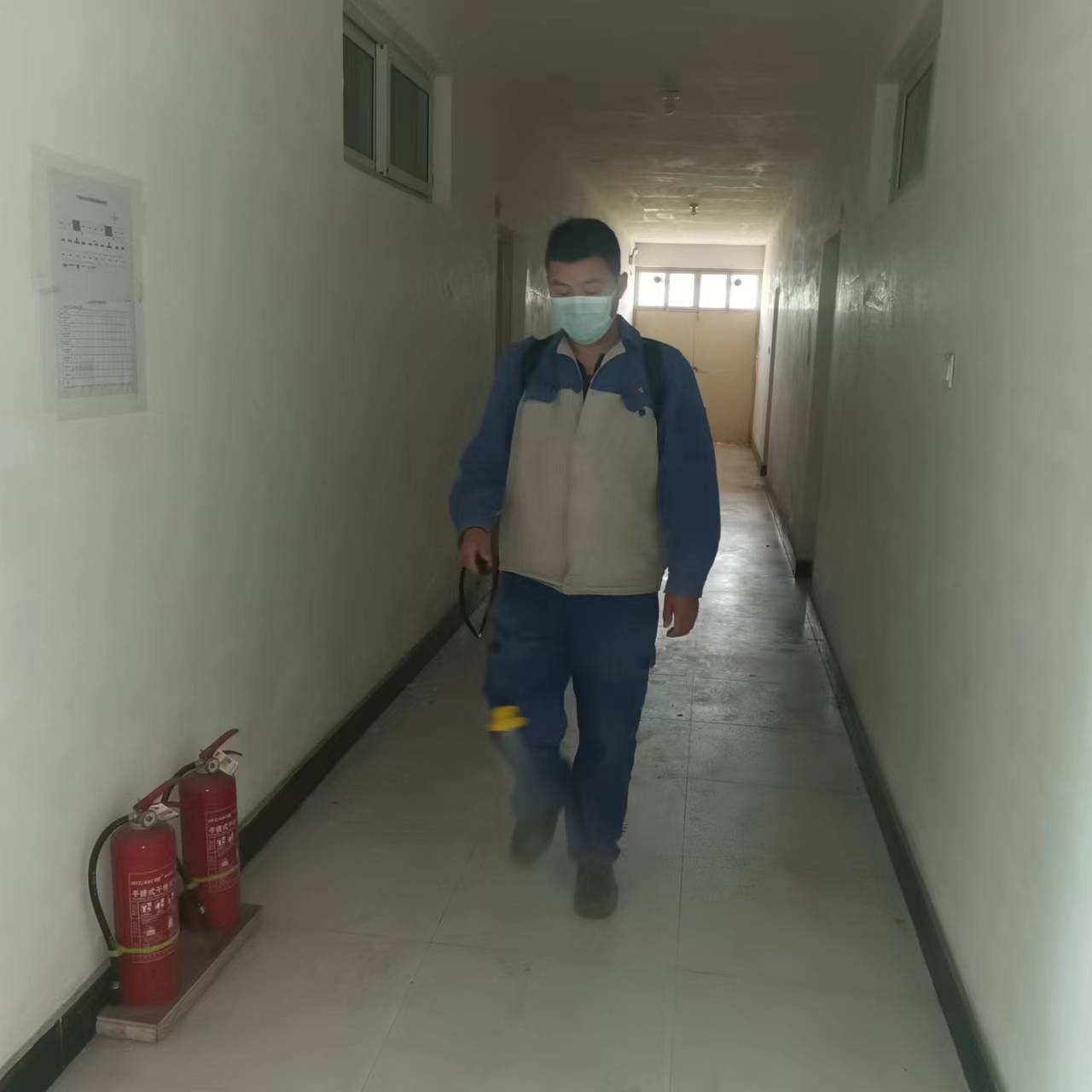 决胜项目建设 许昌云顶国际“疫”不容辞