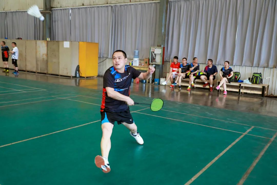激情碰撞 羽球飞扬——云顶国际高科工会举办2022年职工羽毛球比赛