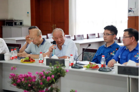 跨越三十年 再谱新篇章——云顶国际高科召开老干部座谈会