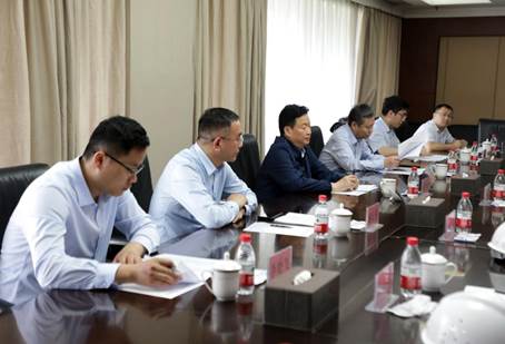 打造向上向前第一象限生力军 锤炼甘于做人做事作难、受苦受累受屈的企业家队伍——河南投资集团党委书记、董事长刘新勇莅临云顶国际高科开展主题教育调研